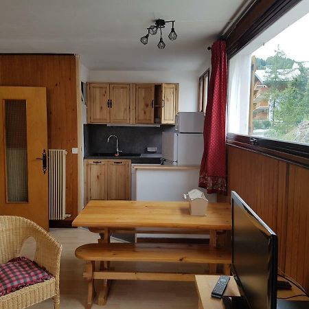 Le Petit Chalet Орон Екстериор снимка