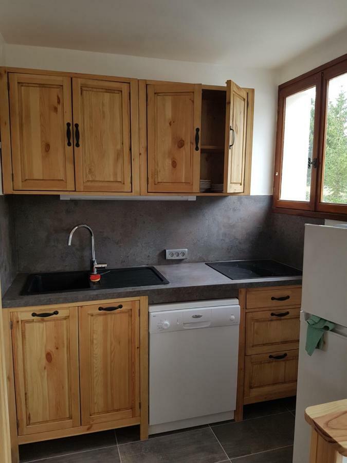 Le Petit Chalet Орон Екстериор снимка