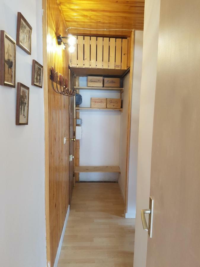Le Petit Chalet Орон Екстериор снимка